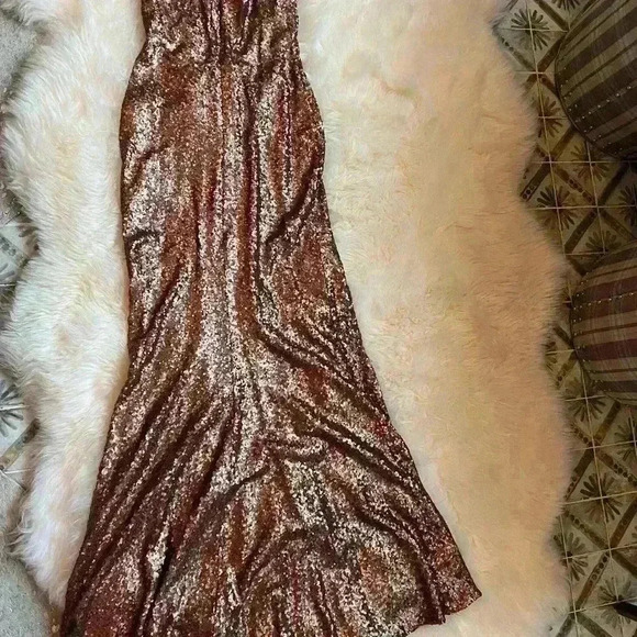 Nookie Valentina Gown size large (color: Bronze) - Picture 2 of 7